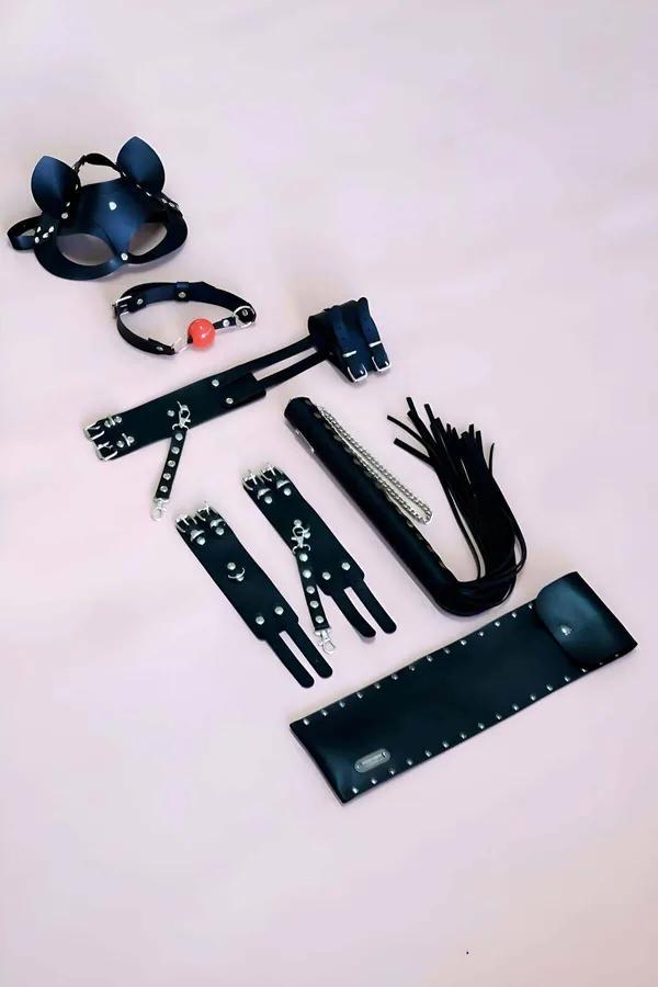 Faux Leather Costume Play Accessory Set with Cat Mask