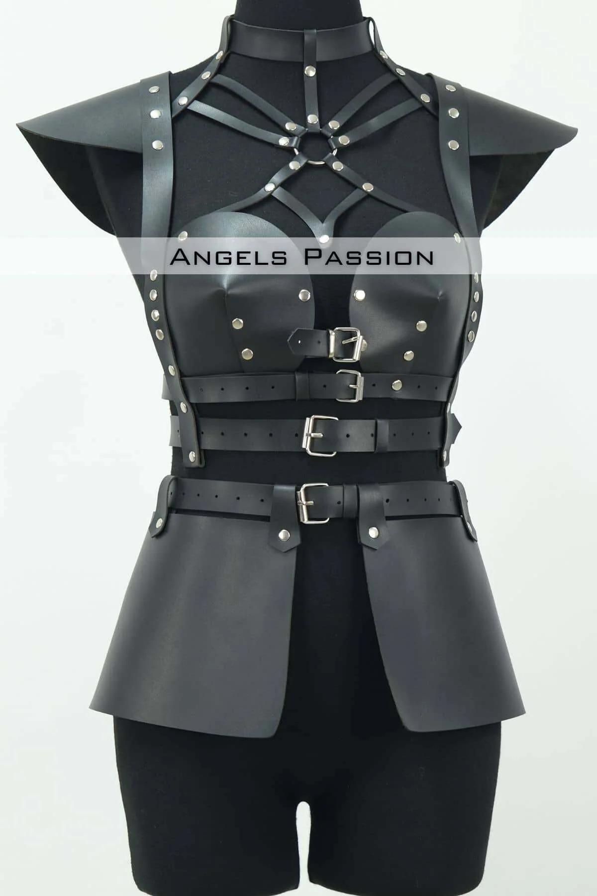 Full Body Harness with Sculpted Skirt & Shoulder Pads