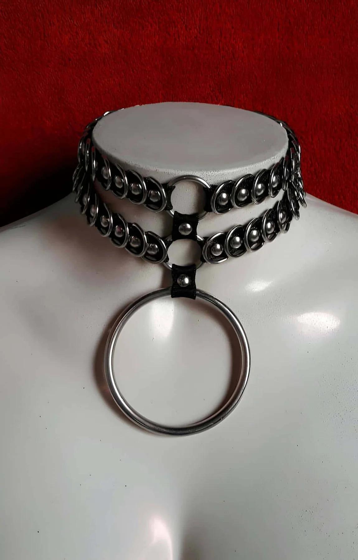 Two-Row Ring Choker with Front O-Ring Pendant