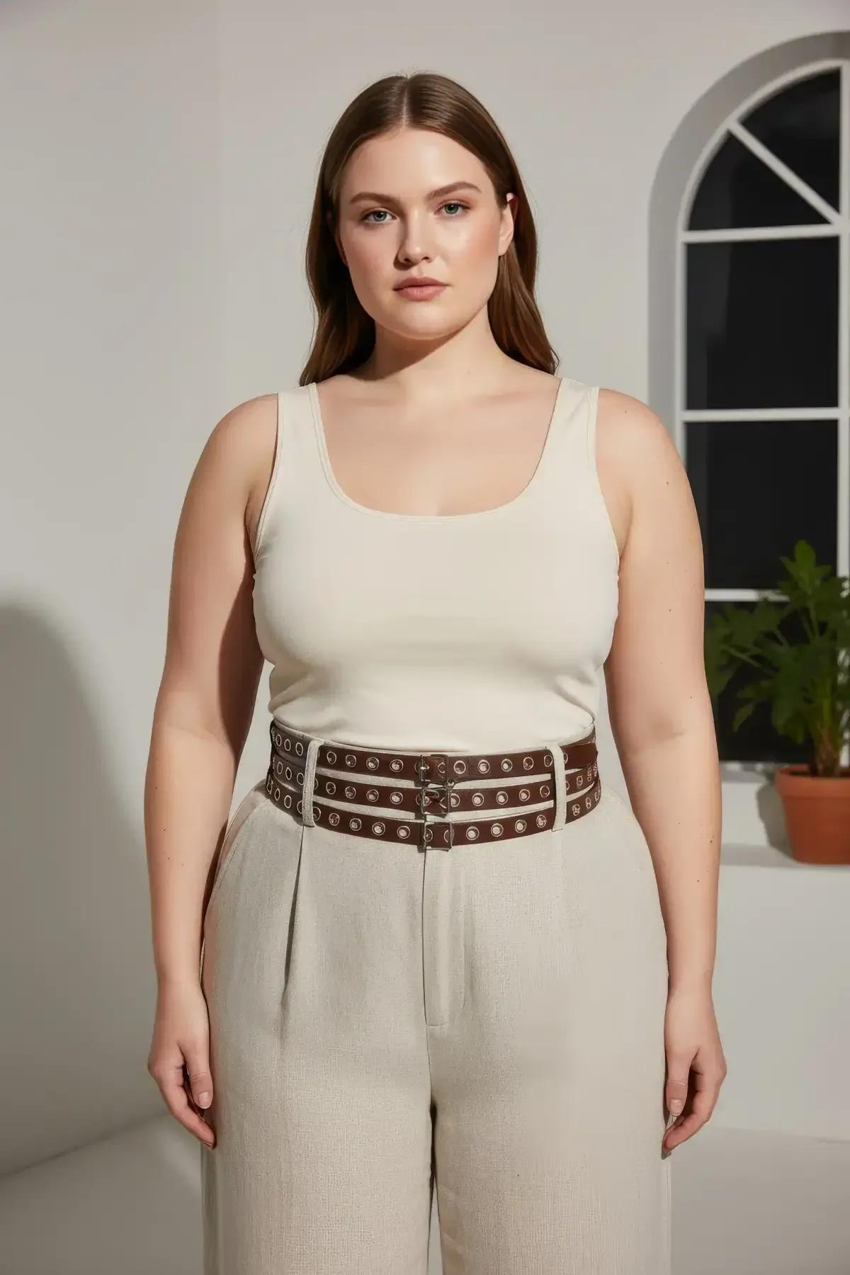 ខ្សែក្រវ៉ាត់ Corset ស្បែក ត្នោត ជាមួយ ខ្សែ បី ជួរ អាច លៃតម្រូវ បាន យ៉ាង ងាយស្រួល លើ ចង្កេះ