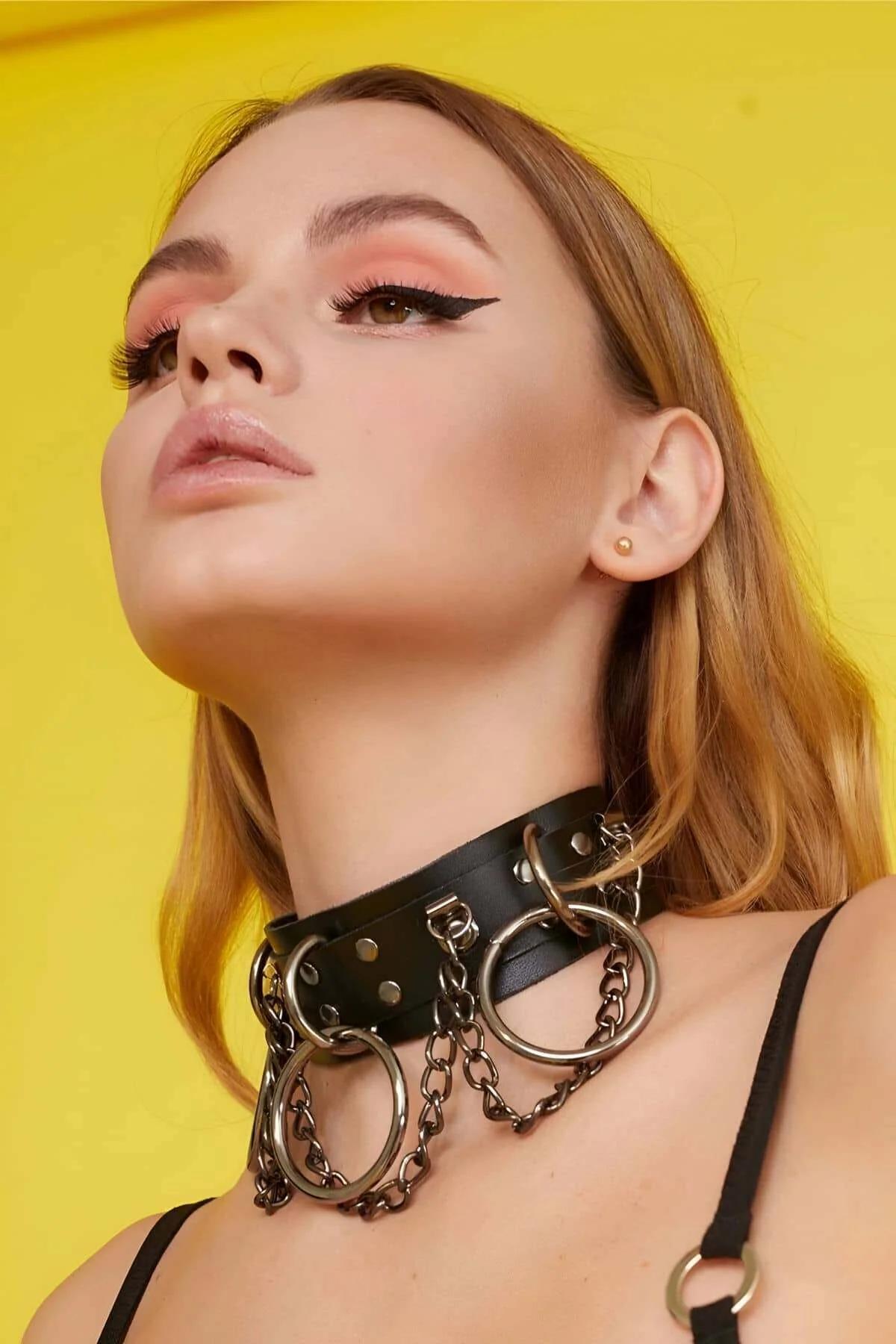 Wide Faux Leather Choker with O-Rings & Chains