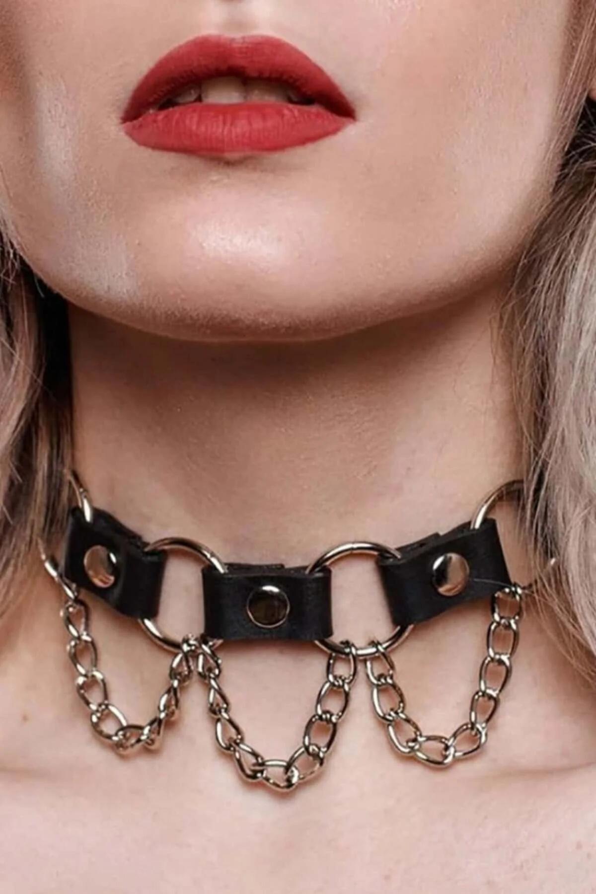 O-Ring & Chain Faux Leather Choker Necklace
