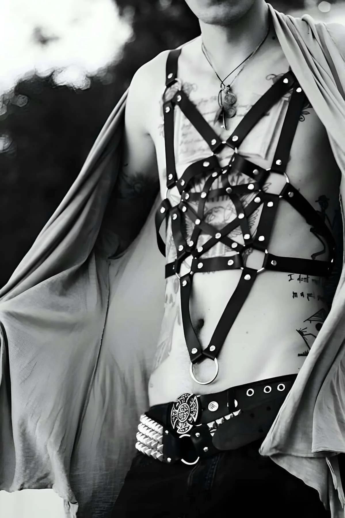 Star Cage Body Harness with O-Ring Accents