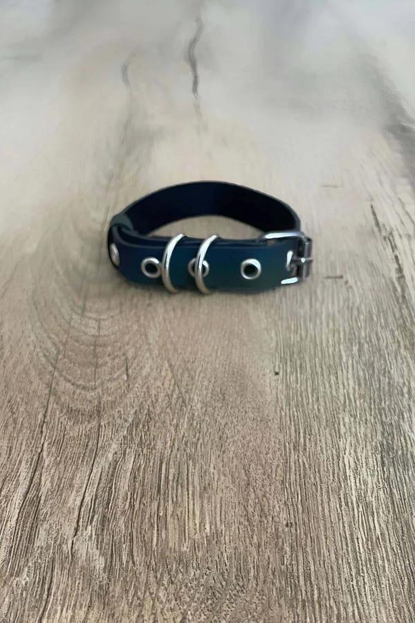 Iridescent Faux Leather Finger Harness with O-Rings