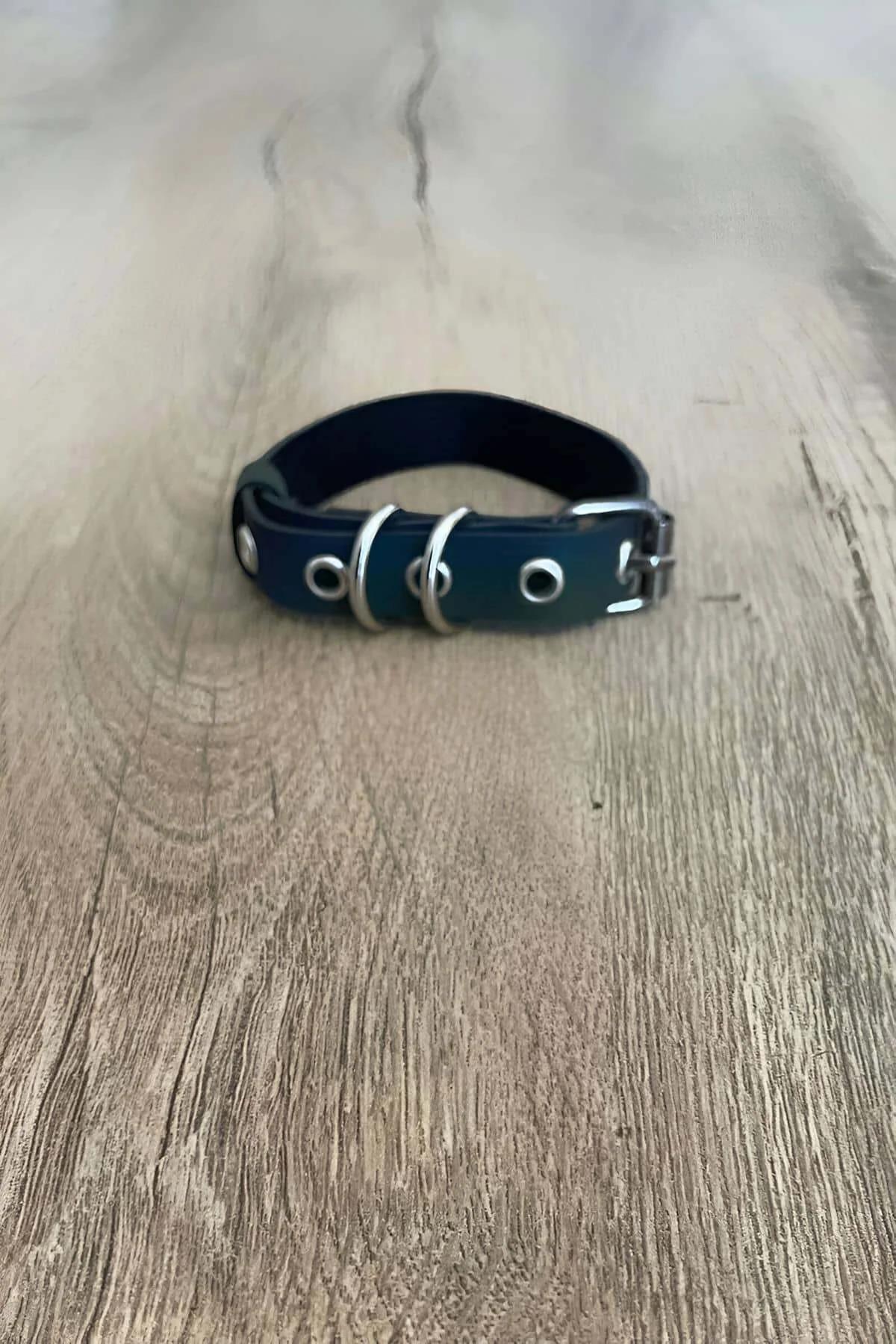 Iridescent Faux Leather Finger Harness with O-Rings