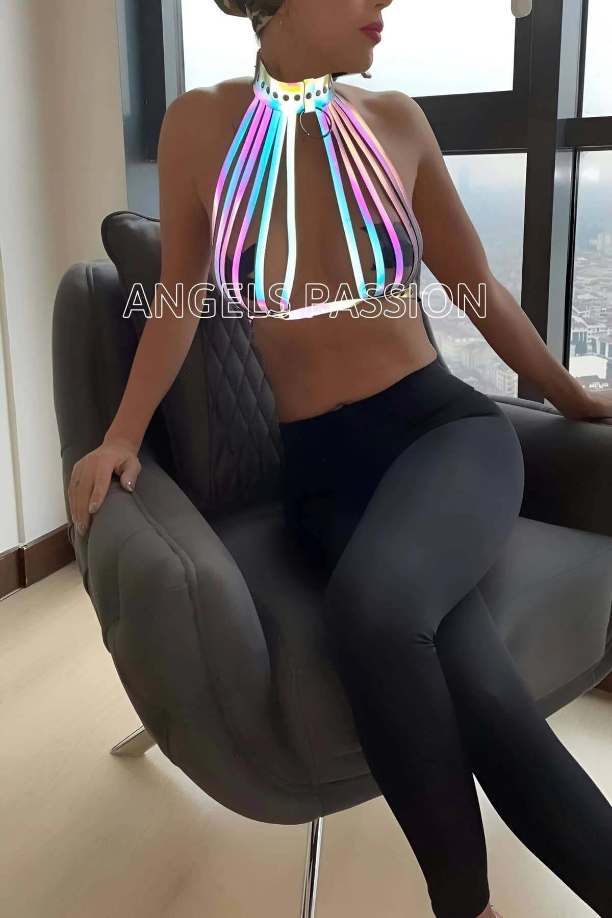 Reflektörlü harness büstiyer boyun halkası yakın çekim PU şerit ve elastik bant detayı