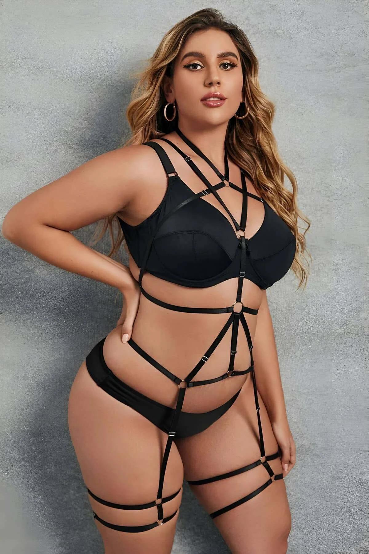 elastik body harness bel ve karın bölümü paralel yatay siyah bant altın o-ring görünüm