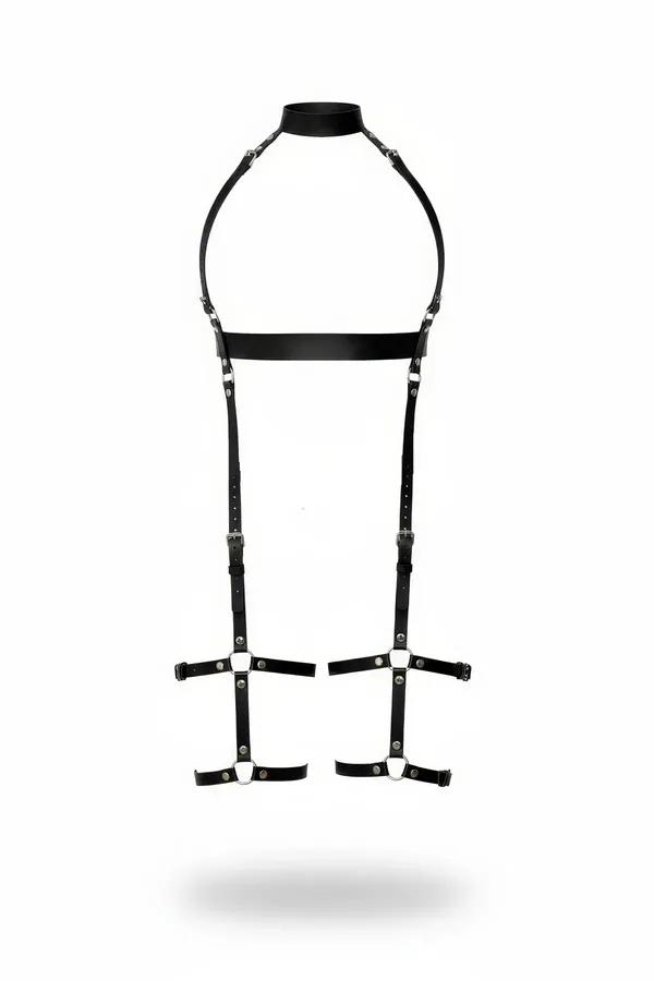 Siyah vegan deri jartiyer harness, gümüş metal toka ve O-ring, choker yakalıklı tek parça vücut kemeri