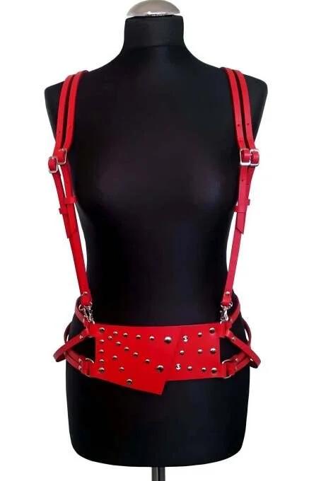 kırmızı PU deri harness bel bandı gümüş krom toka ayar detayı