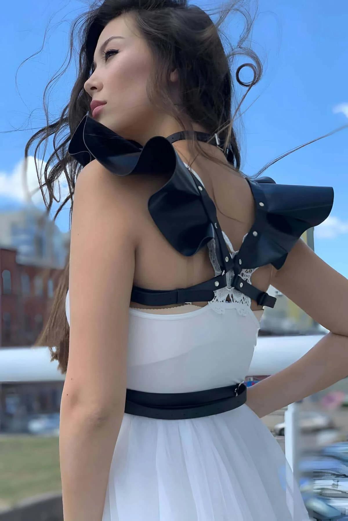 Black Strappy Body Harness with Structured Shoulder Panels