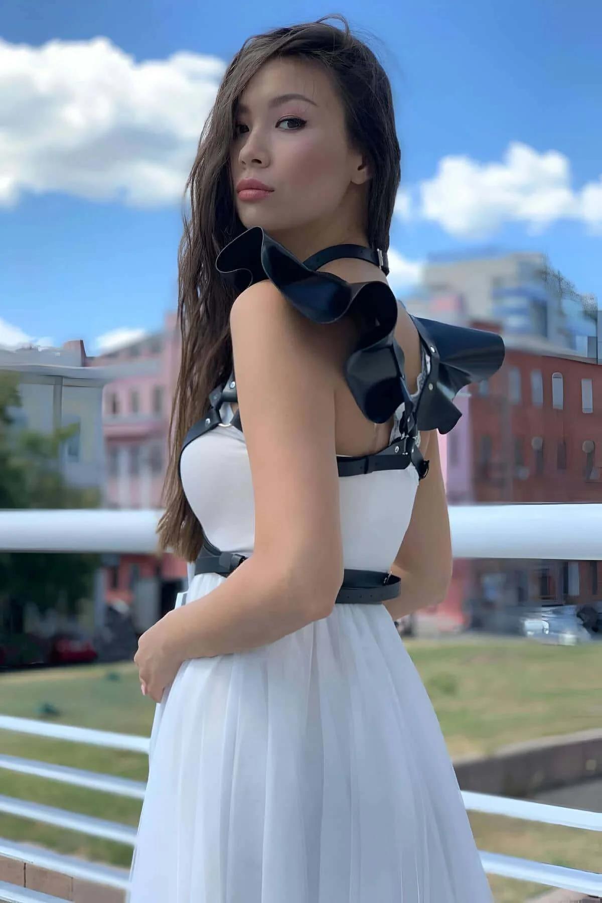 Black Strappy Body Harness with Structured Shoulder Panels