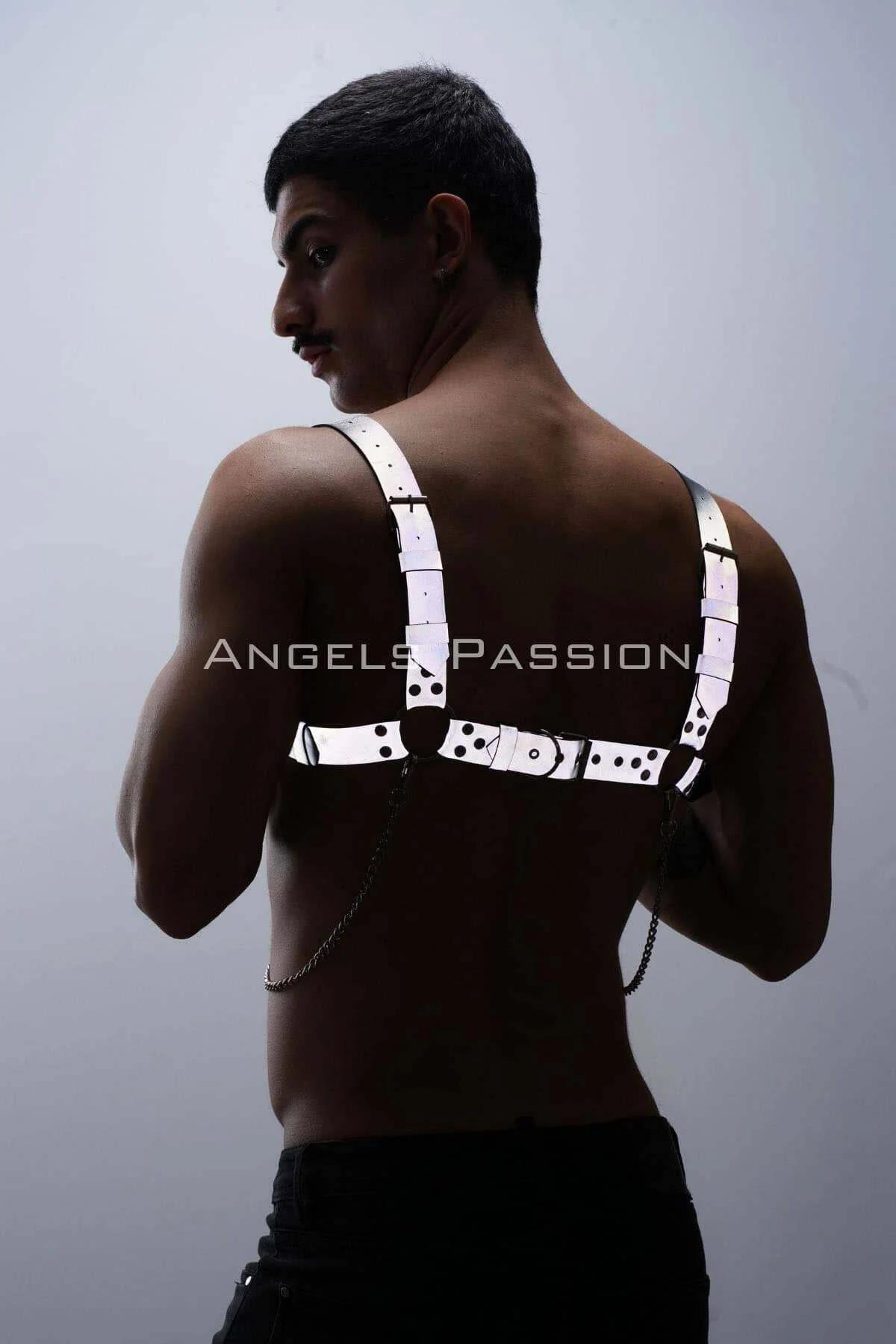 White Reflective Chest Harness with X-Cross Straps and Chain