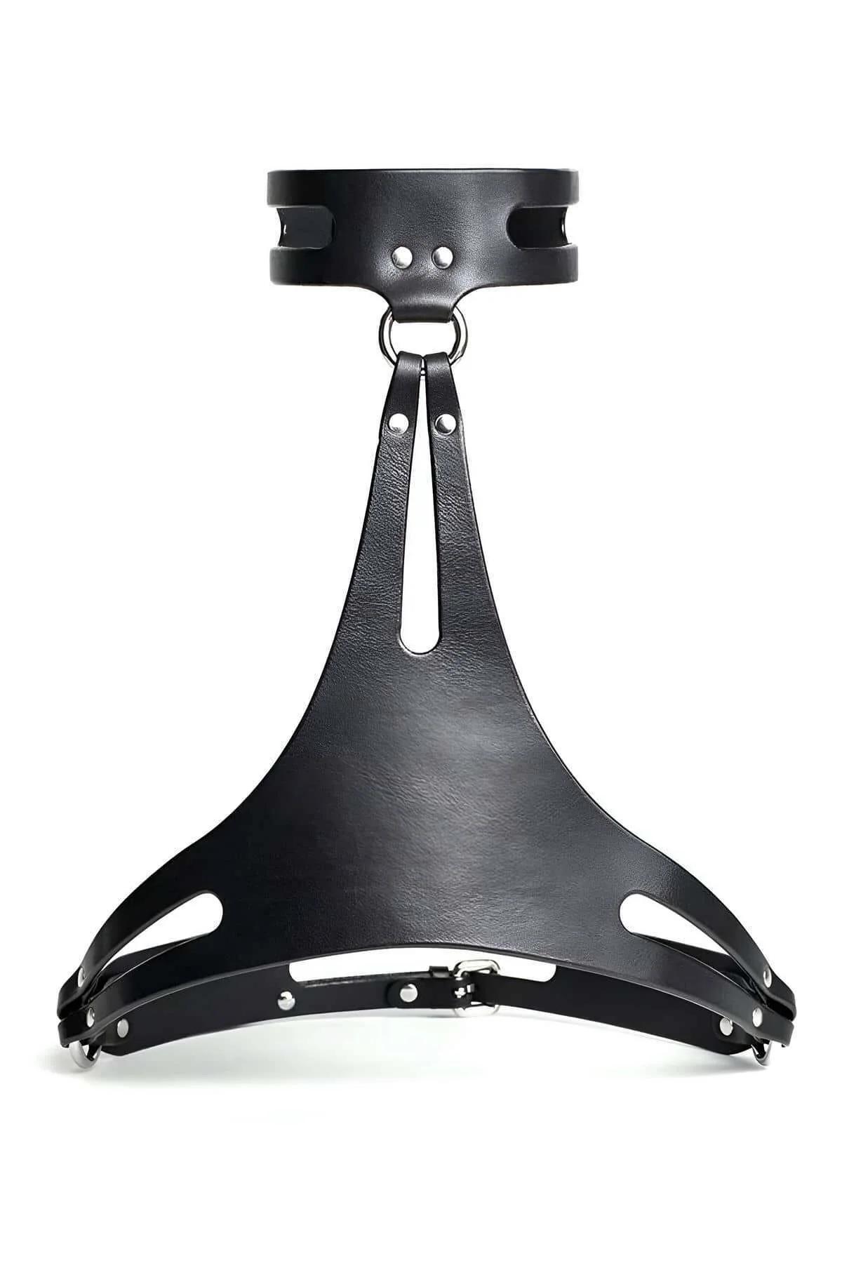 siyah PU deri erkek harness yakin cekim gumüs metal karabina detayi