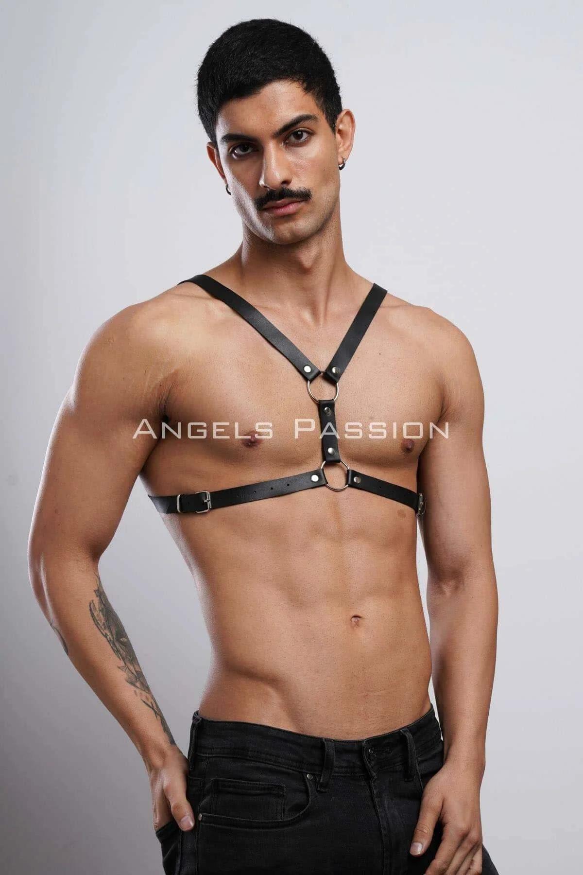 Erkek fantazi giyim siyah harness ayarlanabilir yan toka detayı