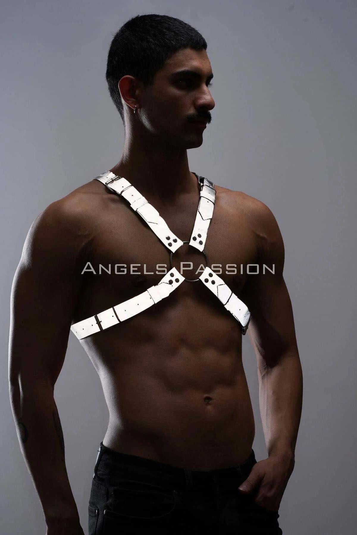 White Reflective Chest Harness with Cross-Strap O-Ring