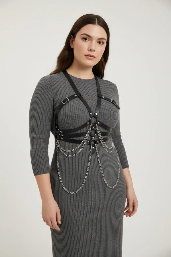 Full Body Harness with Draping Chains & Metal O-Rings