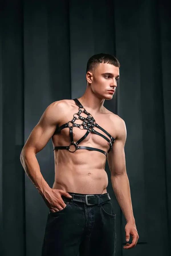 Structured Body Harness with O-Ring Detail