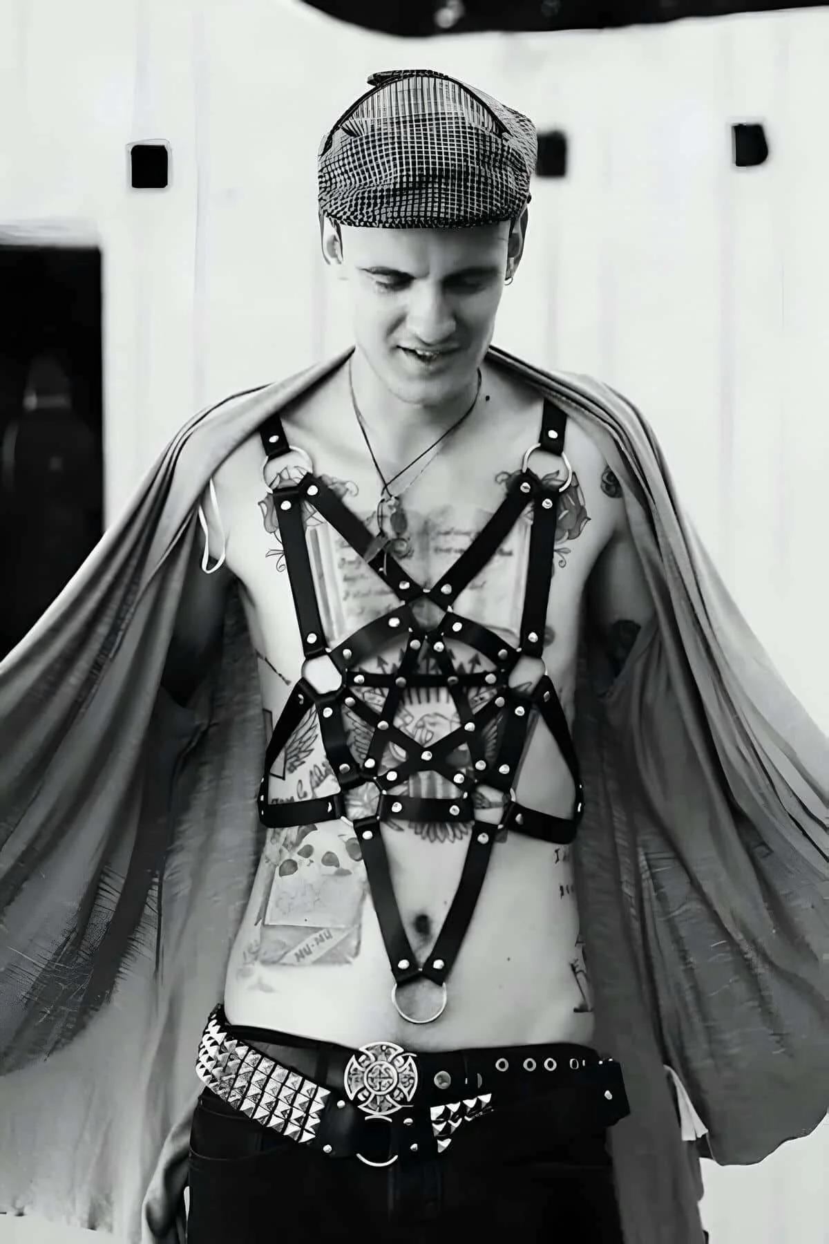 Star Cage Body Harness with O-Ring Accents