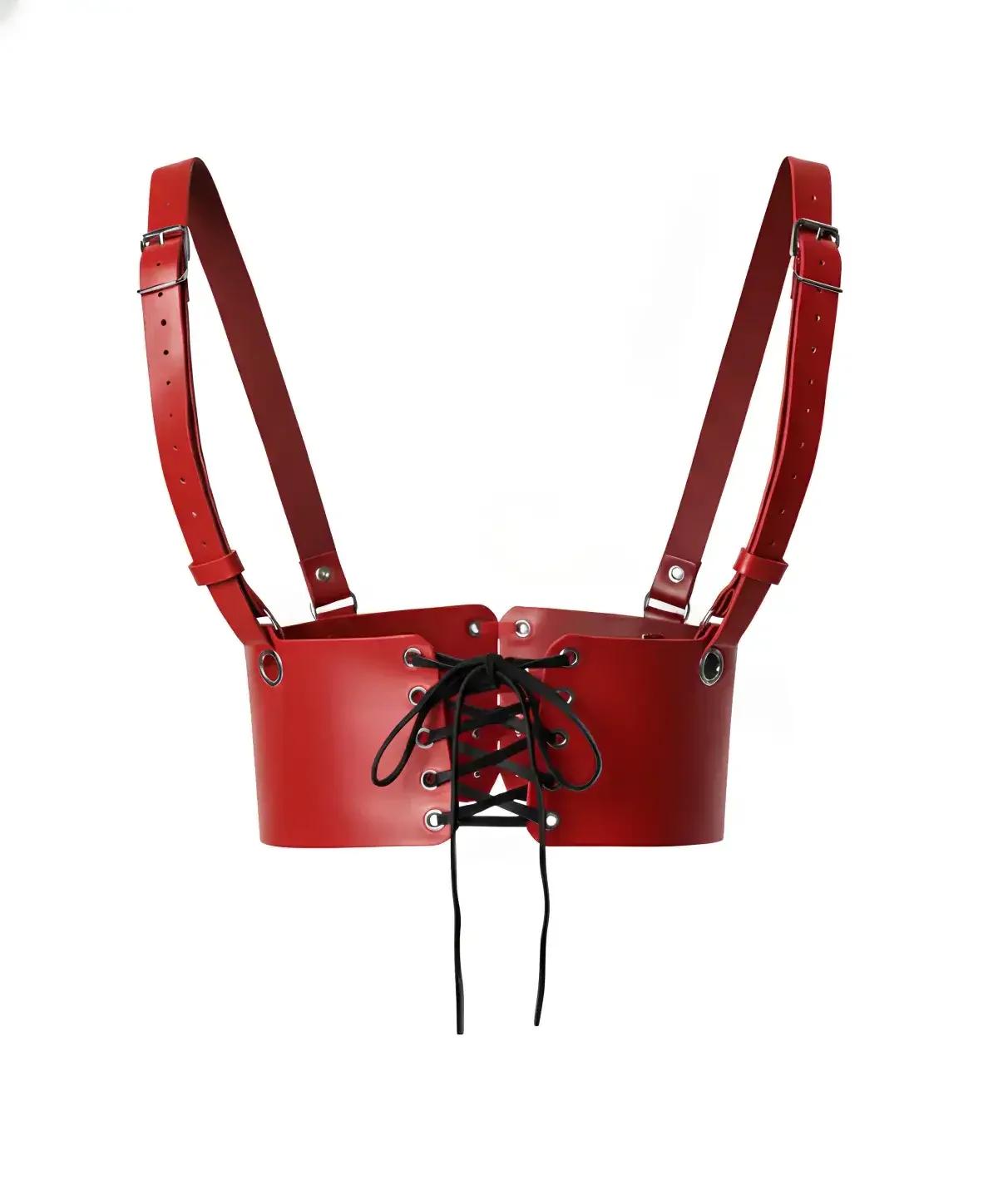 kırmızı vegan deri vücut harness siyah bağcıklı ön kapama gümüş metal toka omuz askılı bel akseseri