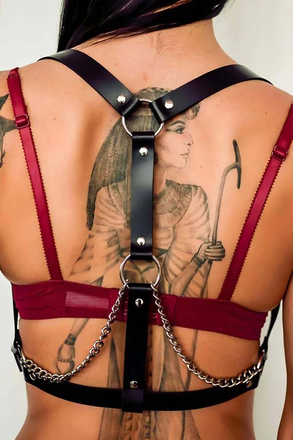 siyah vegan deri harness sırt zincir ve O-ring detaylı altın donanımlı