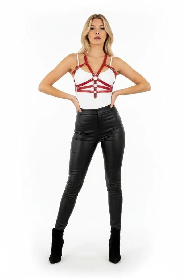 Kırmızı vegan deri çok bantlı vücut harness tokalı metal O-halka gümüş donanım