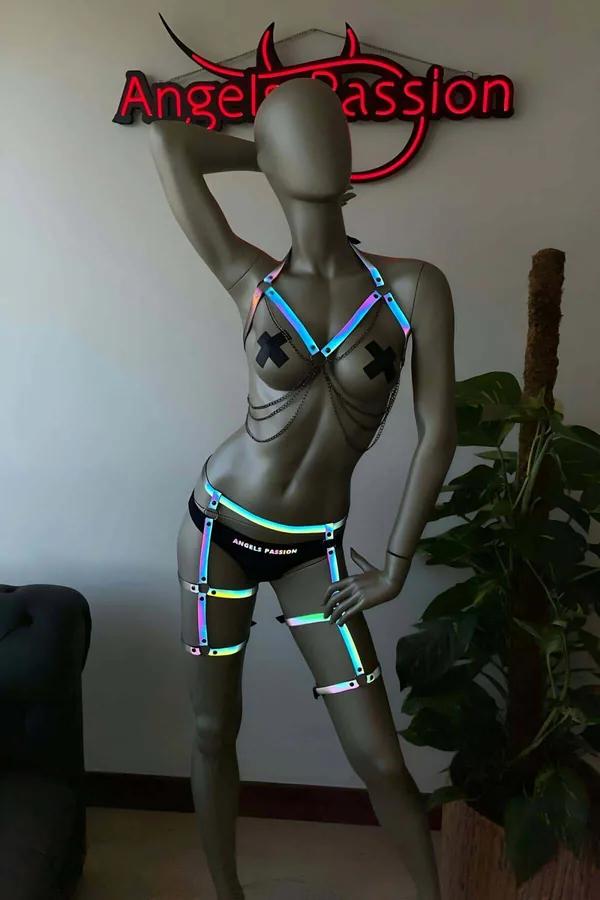 holografik harness takım gökkuşağı yansıyan bantlar UV ışıkta üst ve bacak harnesi metal halka detaylı