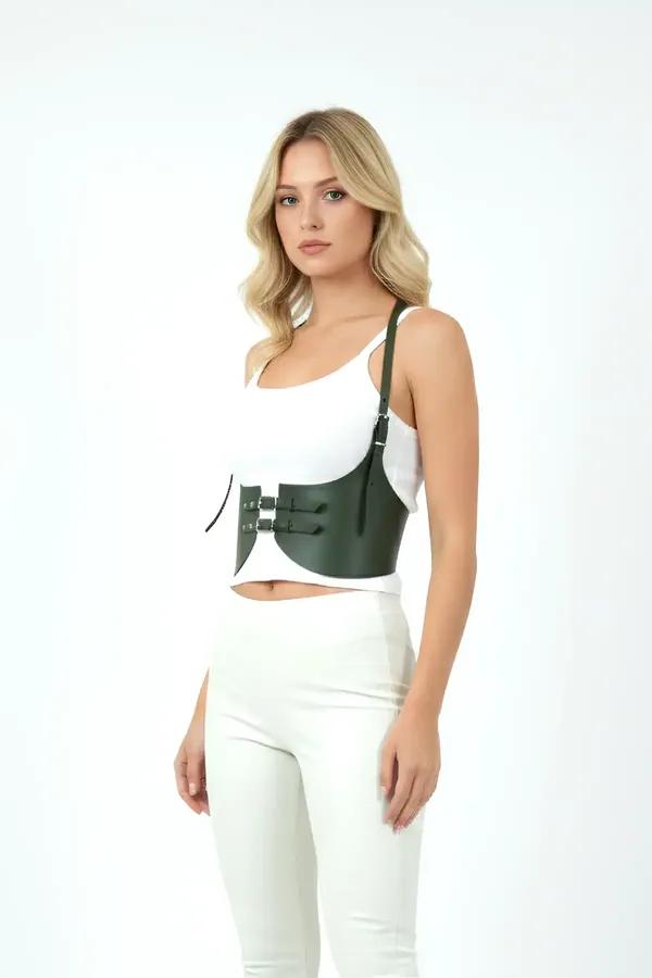 Haki vegan deri geniş korse vücut harness kemeri, gümüş metal toka, tek omuz askısı