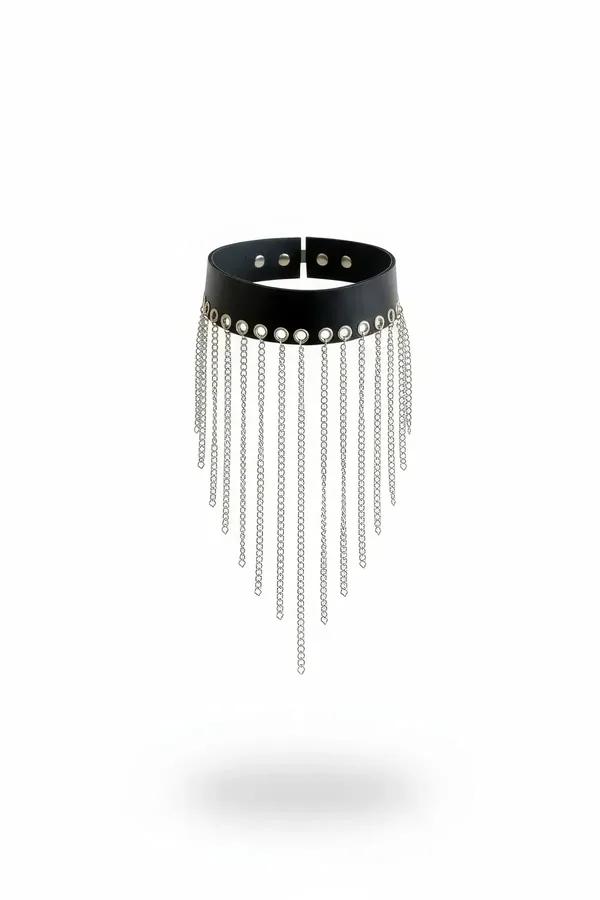 Siyah vegan deri geniş bant choker gümüş metal halkalar ve uzun kademeli zincir püsküller