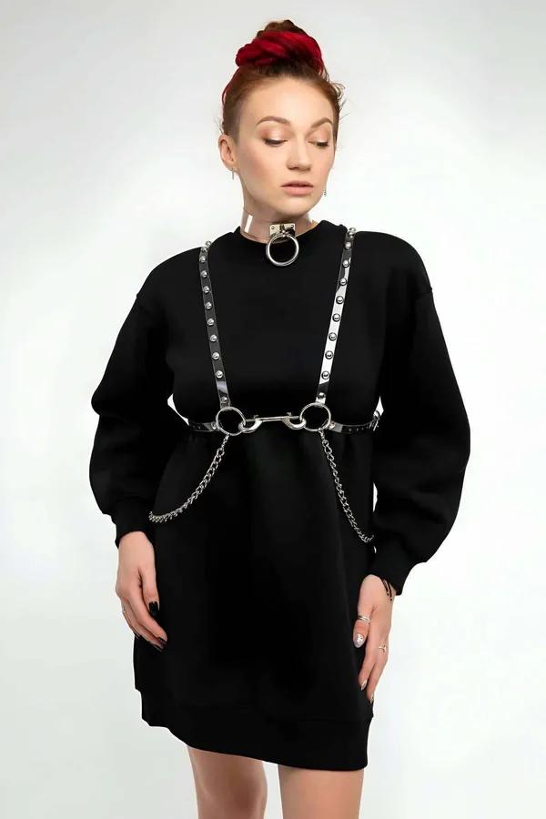 Metal detaylı şeffaf vücut harness ve choker seti gümüş O-ring perçin ve zincir aksesuarı