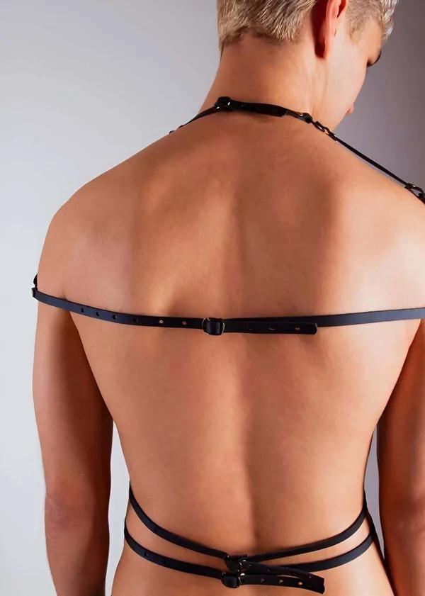 Erkek harness örümcek ağı siyah vegan deri geometrik bant bronz perçin ve O-ring detay