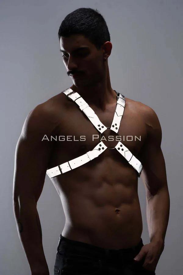 reflektörlü beyaz erkek göğüs harness X-çapraz bant metal O-ring perçin detayı parti aksesuar