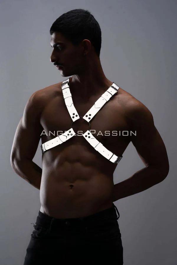 reflektörlü beyaz erkek göğüs harness X-çapraz bant metal O-ring perçin detayı parti aksesuar