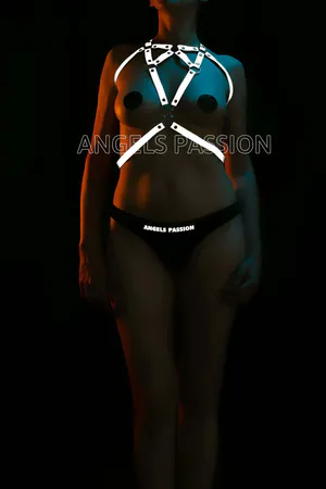 Reflective Harness for Women – Adjustable Luminous Bodywear