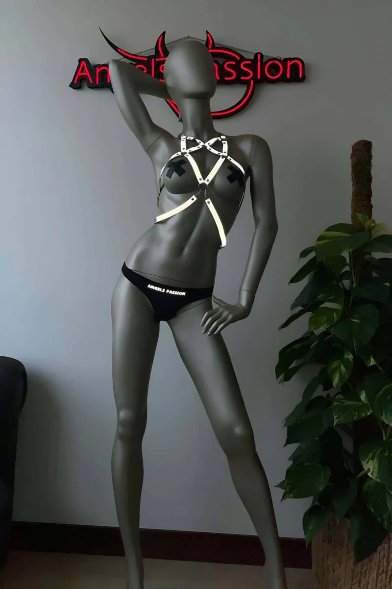 Reflective Harness for Women – Adjustable Luminous Bodywear