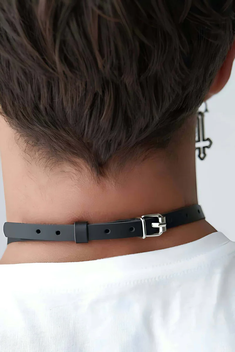 Vegan Leather Choker black with silver