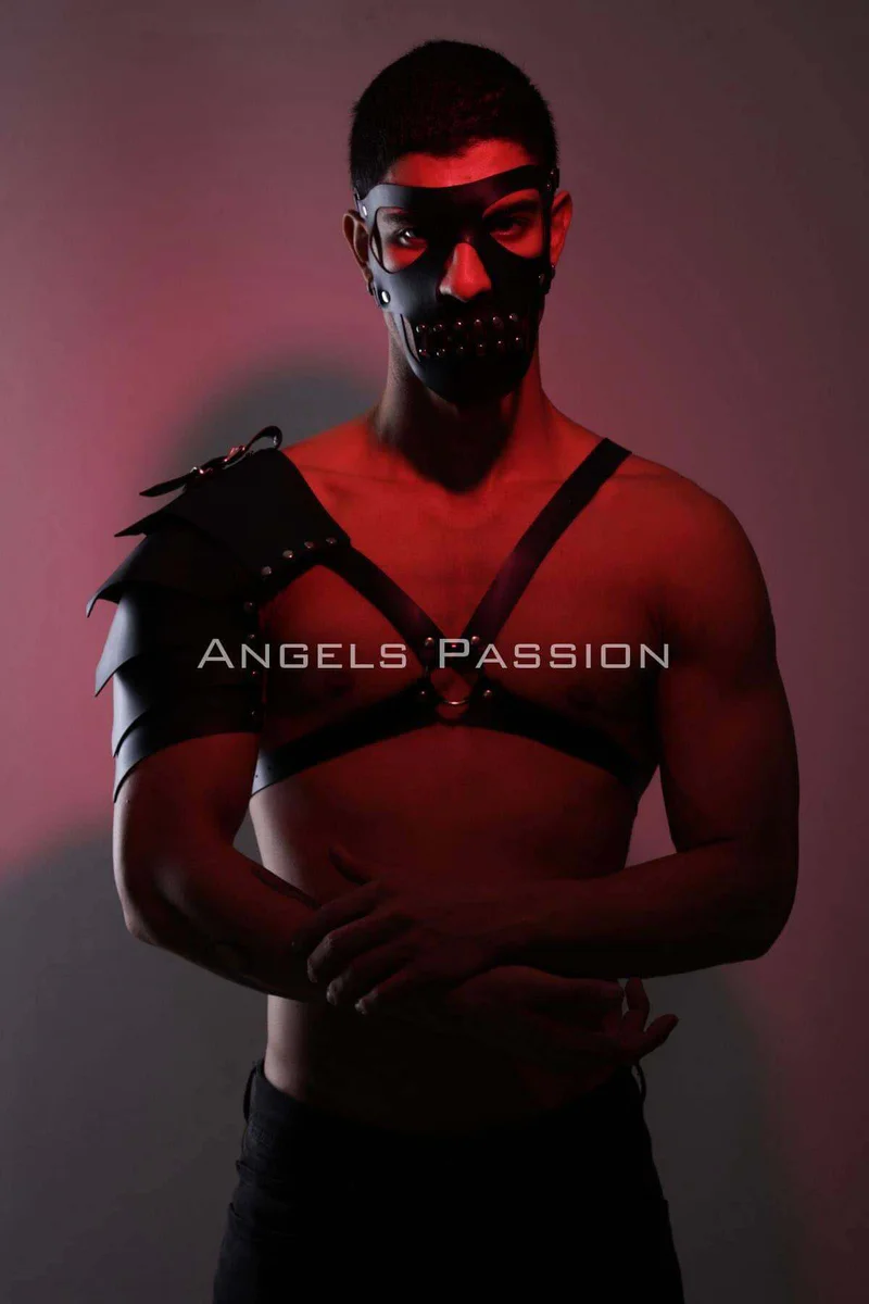 Faux leather festival outfit black