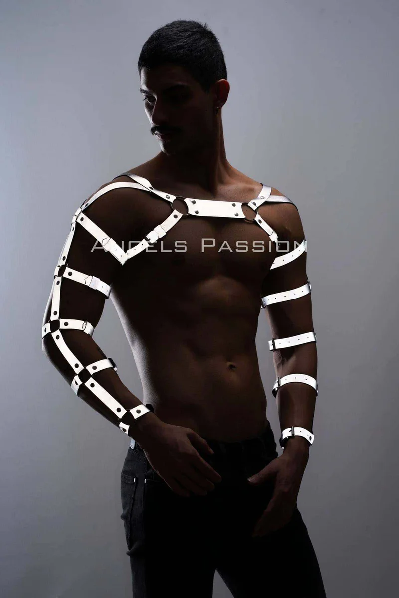 Reflective Harness Set Front View Adjustable Shoulder