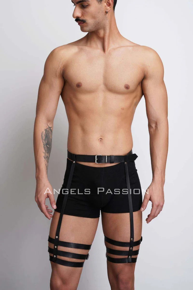 Adjustable Leg Harness Details Buckle