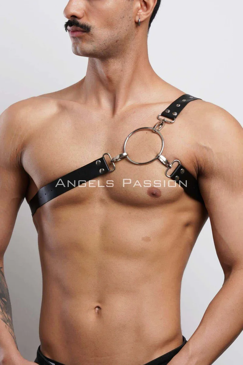 Asymmetric chest harness O