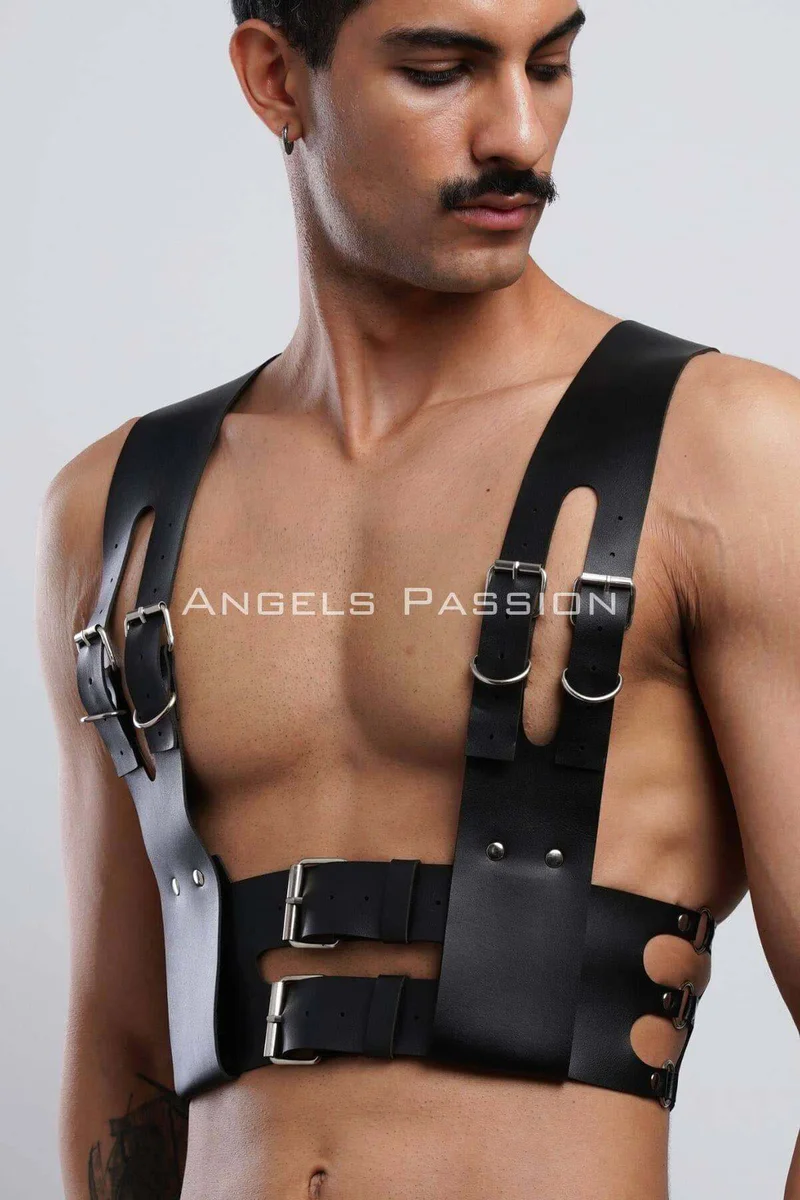 Fashion Chest Harness Close-Up Buckle