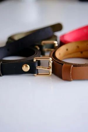 Square Buckle Detailed Belt Set 4-Piece - Gold Accessory - Black - Red - Khaki - Tan