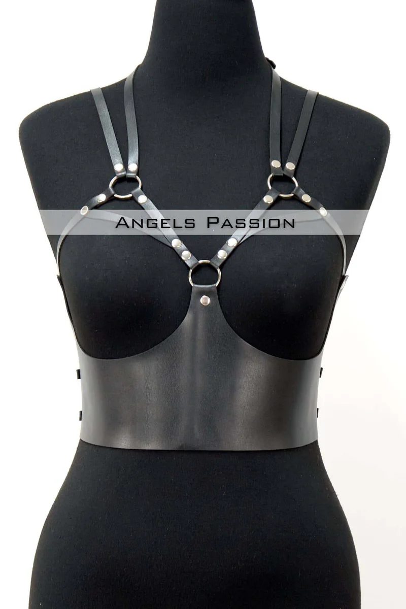 Festival faux leather black under